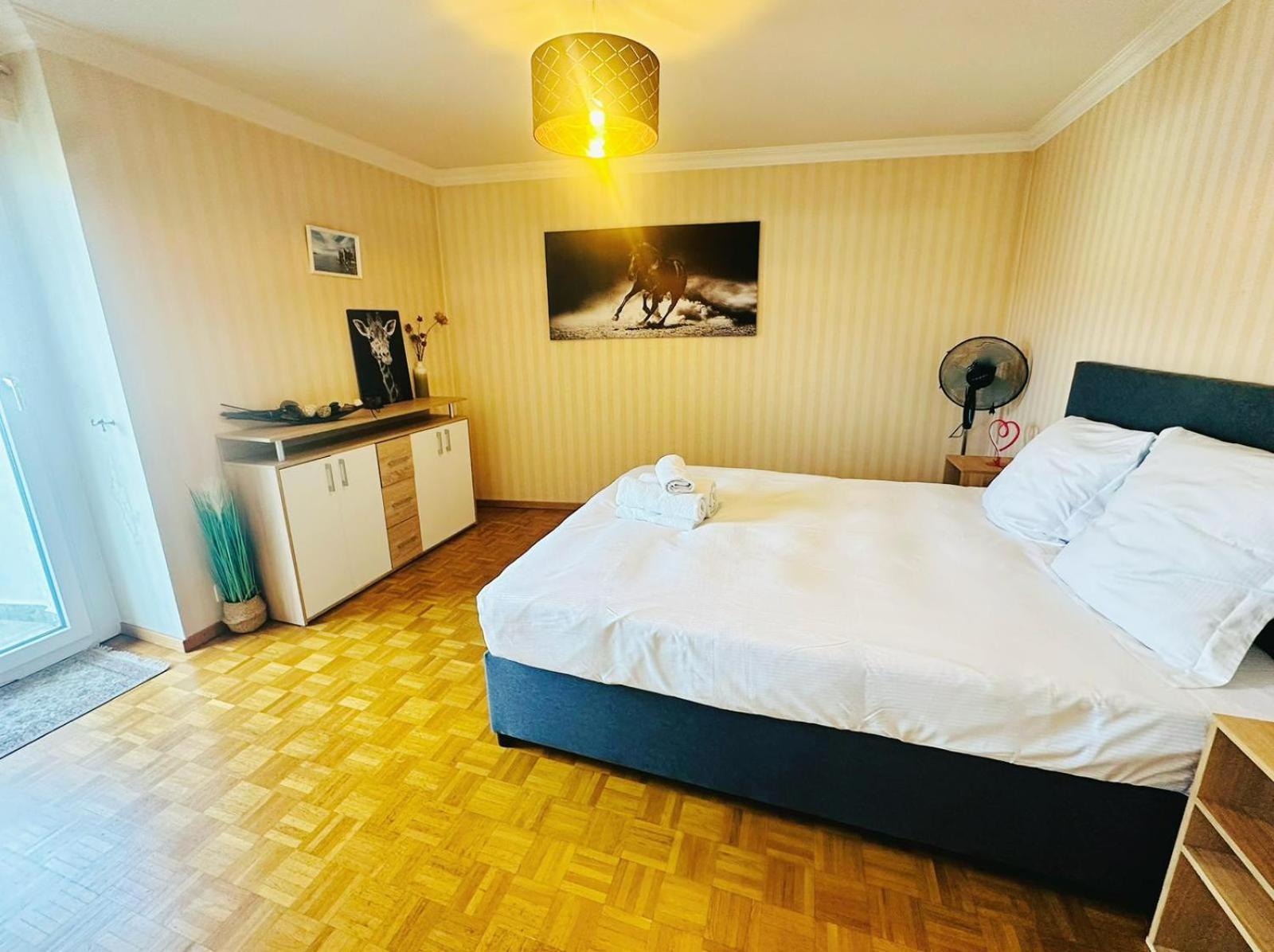 Montreux IX公寓 外观 照片